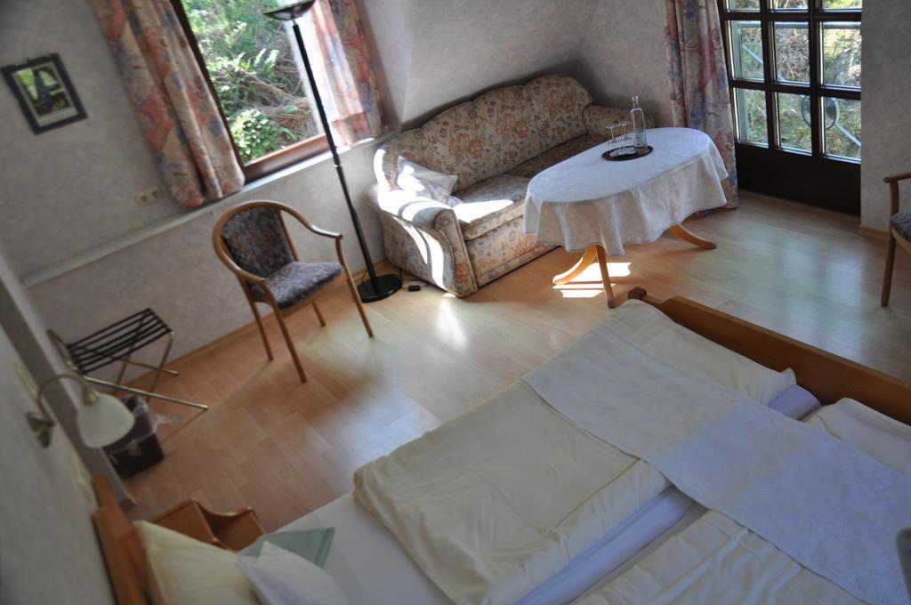 Hotel Gutsschaenke Sennerhof Oberwesel Esterno foto
